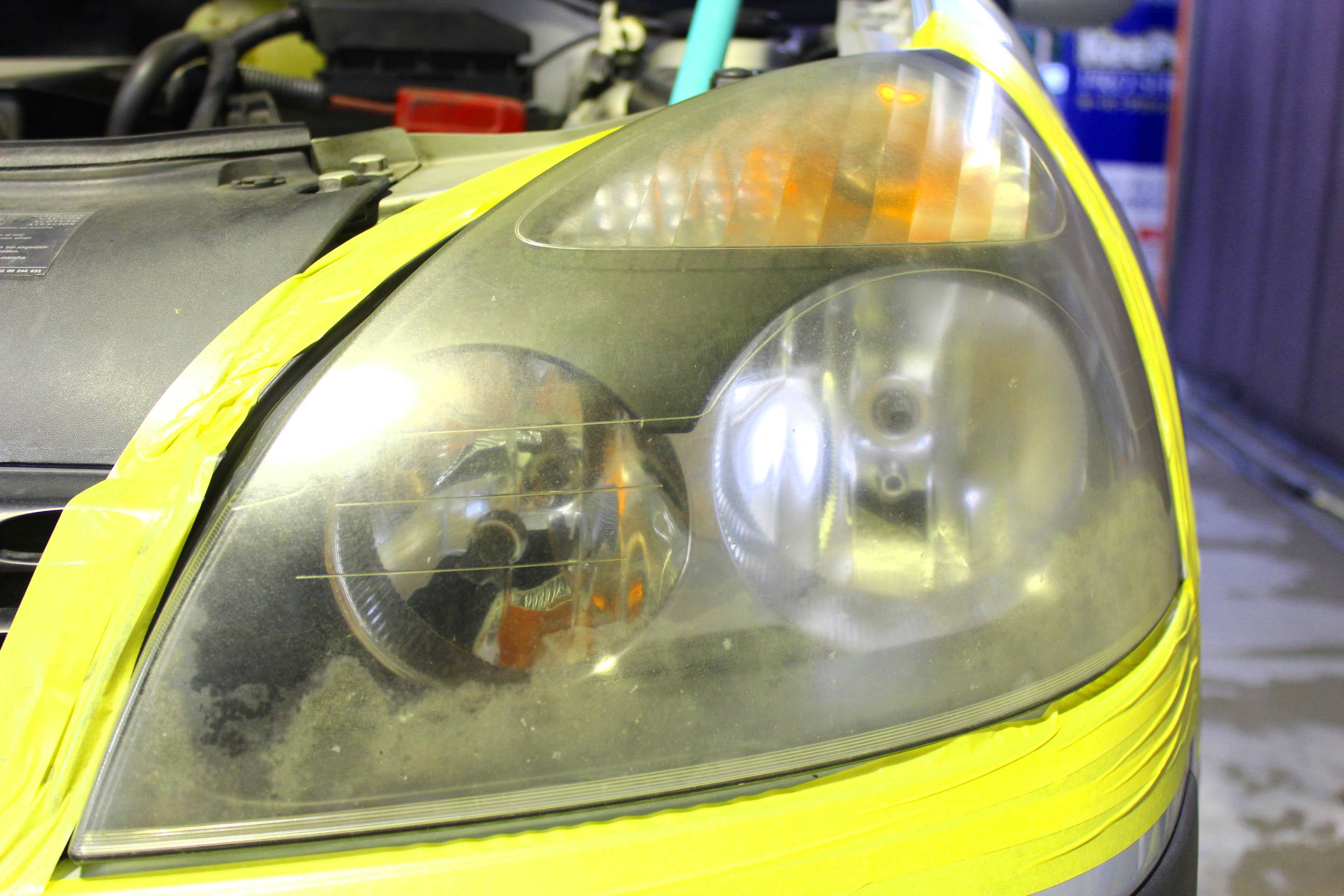ヘッドライト磨き黄ばみとり Diy 施工事例 車のお手入れ専門店 エコスタイル 熊本市東区