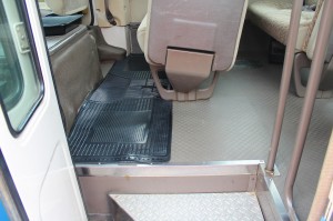 マイクロバス 車内清掃　施工後